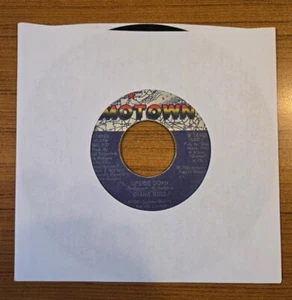 DIANA ROSS - UPSIDE DOWN 45 RPM  7" VINYL RECORD 1980. RARE CANADA VARIANT. - Picture 1 of 5