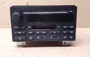 2005 FORD EXPEDITION AM FM CASSETTE CD RADIO 4L4T-18C868-AB - Picture 1 of 8