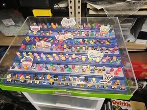 SQUINKEES STORE DISPLAY Looks great - Picture 1 of 1