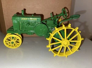 Ertl 1930 John Deere Model P Tractor 1995 Two-Cylinder Club 1/16 Special Edition - Picture 1 of 11