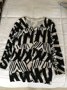COZY AND WILD ANIMAL PRINT SWEATER - Picture 1 of 2