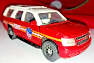 JADATOYS Diecast Hero Patrol FDNY 2010 Chevy Tahoe - Picture 1 of 7