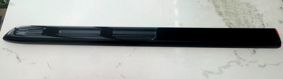 ¡NUEVO! Mazda MPV 2000-2003 carrocería moldura lateral izquierda fabricante de equipos originales (LC70-50-692A-08) negro Foto 1 de 4