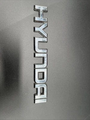Hyundai Tucson 2007 emblema Foto 1 de 4