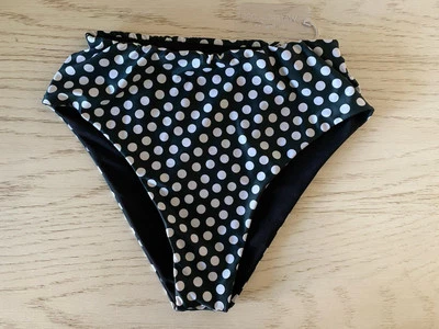 Bikini acuarela de Kenny Flowers lunares botón talla mediana Foto 1 de 4