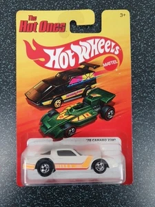 Hot Wheels 2011 Hot Ones White '78 Chevy Camaro Z28 Free Post Wavy Card - Picture 1 of 6