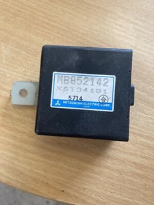 Unidad de control de espejo retrovisor MB852142 ECU - Mitsubishi FTO GTO - Imagen 1 de 3