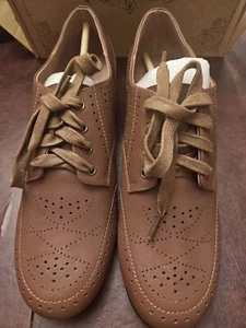 NIB American Duchess Claire Oxford Shoes Size 8 - Picture 1 of 3
