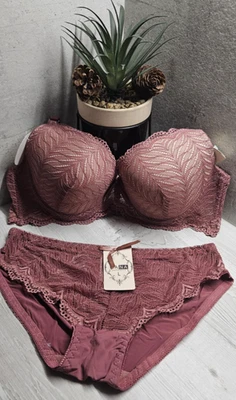 Ensemble soutien gorge Violine en 95C neuf - Photo 1/2