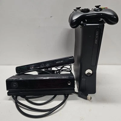 Microsoft XBox 360 Lot, 2 Xbox 360 Kinect Xbox 360 2 Controllers Not Tested - Image 1 of 4