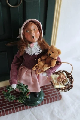 Byers' Choice Ltd. Victorian Shopper Girl Caroler 2006 ~ 34/100 Limited - Image 1 of 4