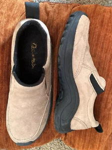 Cabelas Beige Gamuza Sin Cordones Senderismo Zapatos Informales Sin usar, en caja Mujeres 6.5M Estilo 82-3532 Nuevos - Imagen 1 de 9