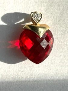 Gorgeous 10K Yellow Gold Diamonds & Large Ruby Heart Pendant 2.9 Grams 20X12mm. - Picture 1 of 5