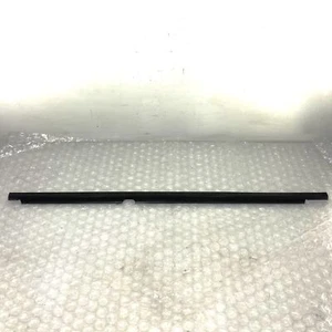 DOOR SCRAPER MOULDING REAR LEFT FOR MITSUBISHI PAJERO SHOGUN V33V MK2 3.0 - Picture 1 of 9