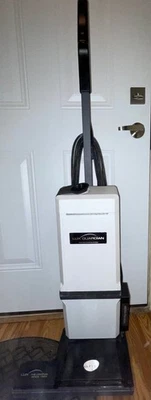 Aspiradora vertical Aerus Electrolux Lux Guardian ATLANTA Foto 1 de 4