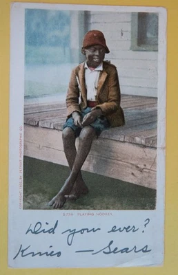 Impresionante imagen de niño "jugando hookey", postal indivisa c1902 Foto 1 de 2