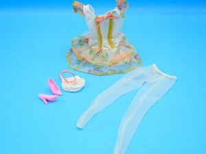 Vintage Mattel Barbie bambola moda viale vestito festa bianco oro e finiture rosa - Foto 1 di 6