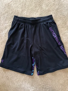 Boys Under Armour Active Shorts, Size L - Picture 1 of 2