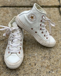 cream leather converse