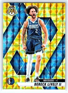 2024-25 Panini Mosaic #115 Dereck Lively II Mosaico Giallo Reattivo Mavericks - Foto 1 di 2