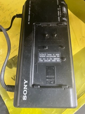 Sony AC-V35A Camcorder Battery Charger - Image 1 of 2