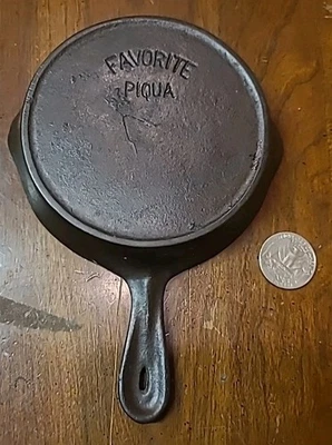 Favorite Piqua Ware Cast Iron Toy Skillet Salesman's Sample NICE Griswold Erie - Image 1 of 4