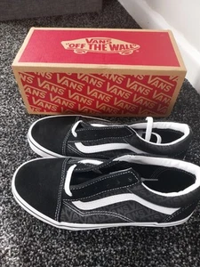 Unisex Vans Old Skool Black & White Trainers Sneakers Size 4 Eur 36.5 With Box - Picture 1 of 6