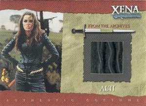 2001 Rittenhouse Archives Xena Season 6 R7 Alti Costume Card Raised Wavy Variant