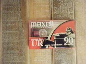 Cinta de casete de audio sellada en blanco Maxell UR 90 minutos sesgo normal tipo I nuevo de nuevo - Imagen 1 de 2