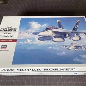 Hasegawa 1/48 US Navy F/A-18F Super Hornet TopGun Maverick Plastic Model PT38 - Picture 1 of 13