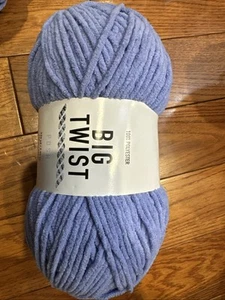 Big Twist schickes Garn Standard 100 % Polyester Gewicht sperrig 7,05 Unzen gefrorene Traube - Bild 1 von 3