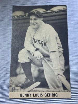 1960 - 1961 Exhibit Baseball Card Wrigley Field HOF RARE Postcard Lou Gehrig EX - Image 1 of 4