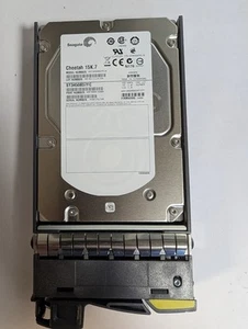 NetApp 450GB 108-00205+B1 X291A-R5 15K RPM 4G Fiber Channel Hard Drives - Picture 1 of 4