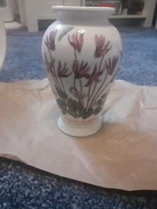 Portmeirion Botanic Garden Small Vase - Ivy Leaved Cyclamen - Picture 1 of 3
