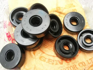 Honda CB93 CB96 CB125 CB160 CL125 Oil Seal Damper Nos JP - Picture 1 of 4
