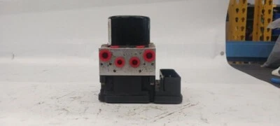 2014 Chrysler 300 ABS Anti Lock Brake Actuator Pump 3.6L and 5.7L - Image 1 of 4