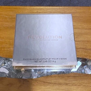 Paleta de resaltador Revolution Face cuádruple incandescente nueva en caja - Imagen 1 de 2