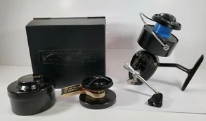 Vintage Garcia Mitchell 300 w/ Clam Case and Extra Mitchell Spool - EUC++!!! - Picture 1 of 12