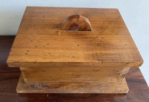 Lovely Rustic Wooden Lidded Storage Box - Hand Crafted - Picture 1 of 10