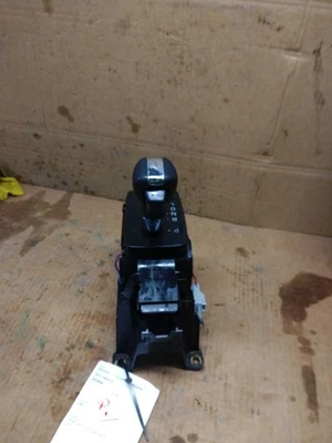 Conjunto de alavanca de câmbio de transmissão automática usado serve: 2011 Ford Fiesta grau A - Imagem 1 de 4