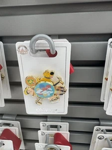 Pin's Shanghai Disney Exclusive Spinner Series Pixar UP Carl Russell Dug - Photo 1 sur 1
