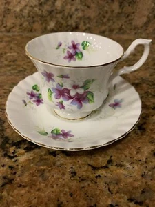royal albert bone china cup and saucer - Picture 1 of 2