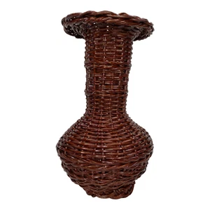 Wicker Vase Deep Rich Red Color For Dried Or Fake Plants/Flowers/Feathers Etc. - Picture 1 of 9