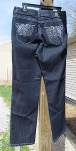 Bandolino Dark Wash Denim Stretch Jeans Embroidered Embellished Pockets 8 missy - Picture 1 of 4