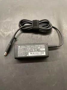 HP R33030 PPP009D 677774-003 AC Adaptor Charger Power Supply V85 65W 19.5V 3.33A - Picture 1 of 4