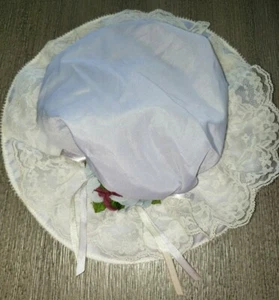 OLD FASHIONED LOOK DOLL HAT 4 inch opening 11 inch across LACE FLOWER GRANDMA  - Bild 1 von 2