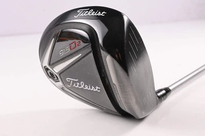 Titleist 915 D2 Driver / 9.5 Degree / Stiff Flex Diamana D+ 70 Shaft - Image 1 of 4
