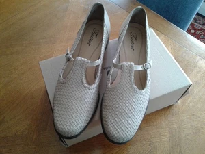 Damen Trotters Schuh Größe 9M gewebt gewebt Knochen gebraucht sehr guter Zustand - Bild 1 von 7