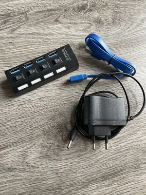 USB 3.0 High Speed Hub; 4 fach Verteiler, Ports einzeln schaltbar - Bild 1 von 4