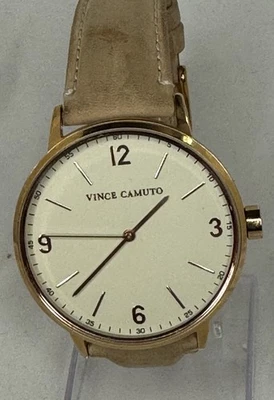 Relógio feminino Vince Camuto com uma pulseira de couro em tom de ouro rosa VC/5306 - Imagem 1 de 4